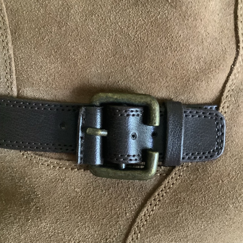 NWOT White Mountain Suede Boots - Picture 10 of 10